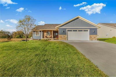 /international/us/1021-13th-avenue-ne-saint-joseph-mn-110107546269/