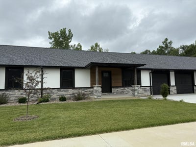 /international/us/2805-n-23rd-street-quincy-il-110100994978/