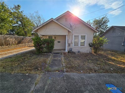 /international/us/605-park-street-gatesville-tx-110110328578/