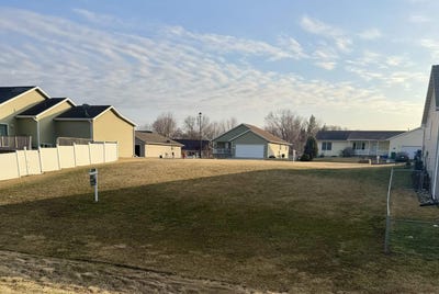 /international/us/gray-street-elk-run-heights-ia-110106173864/