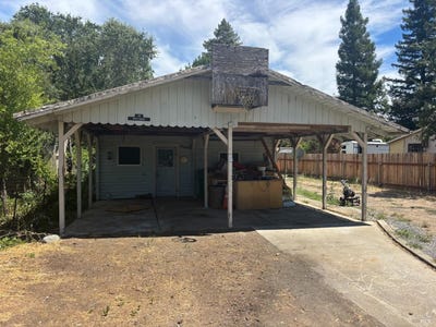 /international/us/951-highway-175-hopland-ca-110109412778/