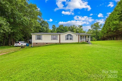 /international/us/101-titanium-drive-statesville-nc-110100768711/