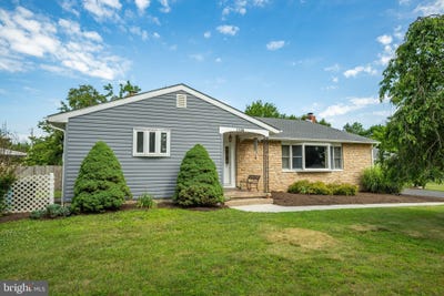 /international/us/1104-gloria-lane-yardley-pa-110109037362/
