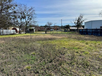 /international/us/605-w-church-street-san-saba-tx-110105974616/