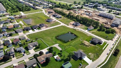 /international/us/4708-luke-street-lot-10-cedar-falls-ia-110108531763/