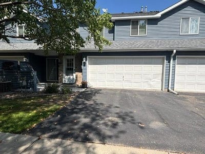 /international/us/4856-helena-lane-n-oakdale-mn-110109883848/