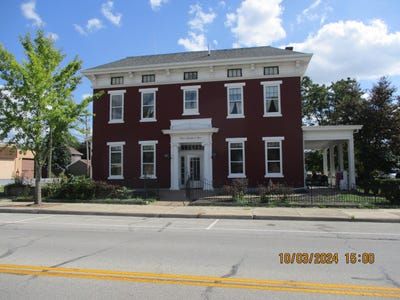 /international/us/405-e-spring-street-saint-marys-oh-110104161908/