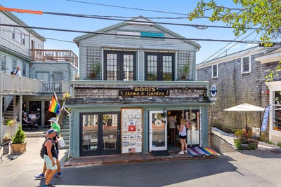 /international/us/193-commercial-street-provincetown-ma-110101429070/