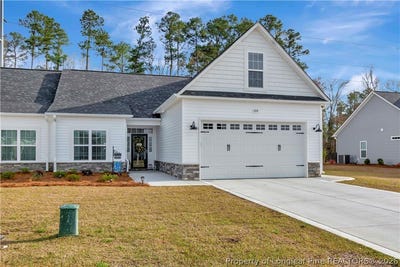 /international/us/204-oak-pointe-circle-lumberton-nc-110107870031/