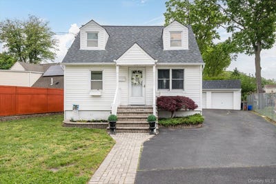 /international/us/675-little-east-neck-road-west-babylon-ny-110108356665/