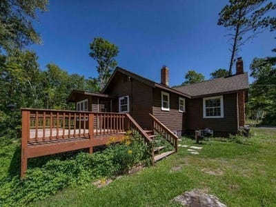 /international/us/6519-forest-lodge-ln-land-o-lakes-wi-110108077069/