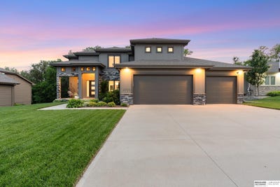 /international/us/2506-n-188th-street-elkhorn-ne-110100928567/?lang=en