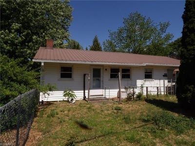 /international/us/123-deer-haven-road-sparta-nc-110108532271/