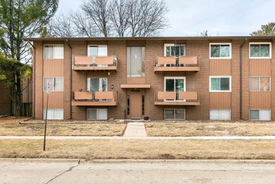 /international/us/4206-64th-street-urbandale-ia-110105696618/