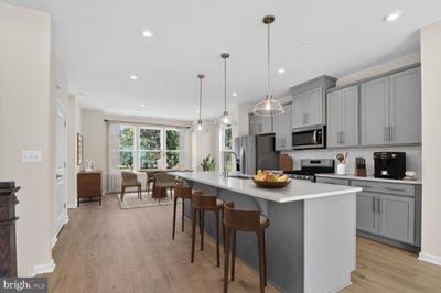 /international/us/4106-viewpath-rd-ellicott-city-md-110119507426/