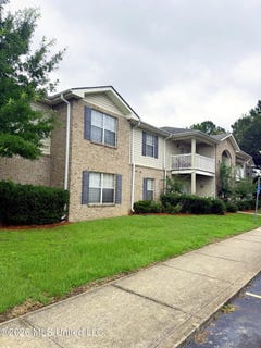 /international/us/2718-bartlett-avenue-pascagoula-ms-110108696878/