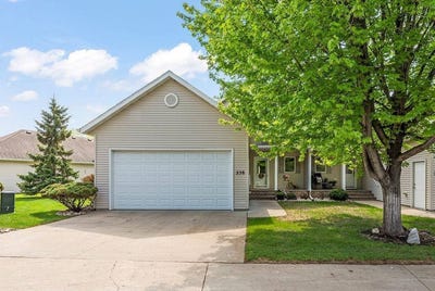 /international/us/238-15th-avenue-north-fargo-nd-110108268426/