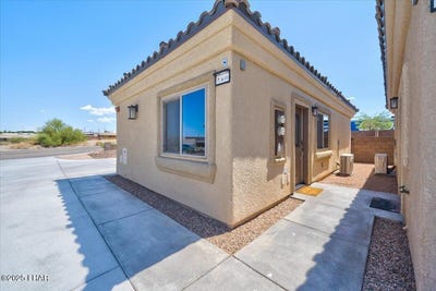 /international/us/2950-n-kiowa-blvd-lake-havasu-city-az-110100584124/