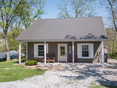 /international/us/2463-private-road-1336-moberly-mo-110107480984/