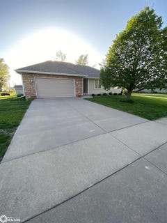 /international/us/5-s-29th-street-marshalltown-ia-110099405213/