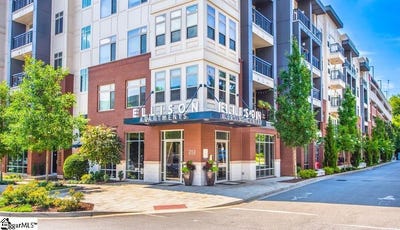 /international/us/212-e-broad-street-greenville-sc-110105794773/