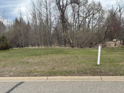 /international/us/irvine-avenue-nw-lot-17-bemidji-mn-110107000575/