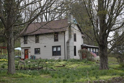 /international/us/471-algerine-street-afton-ny-110107775210/