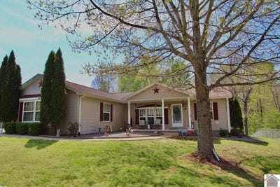 /international/us/35-saratoga-heights-rd-eddyville-ky-110107210948/