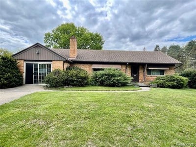 /international/us/7234-davison-road-davison-twp-mi-110107909169/