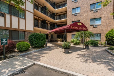 /international/us/2-elmwood-park-drive-staten-island-ny-110108822772/