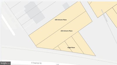 /international/us/205-unicorn-place-capitol-heights-md-110095462092/