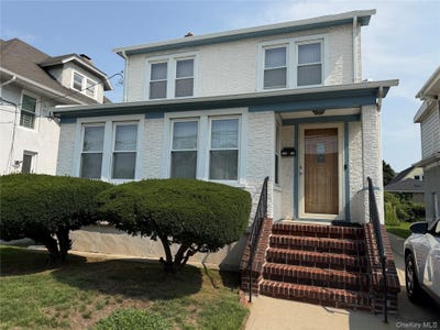 /international/us/22015-101st-avenue-queens-village-ny-110119584972/