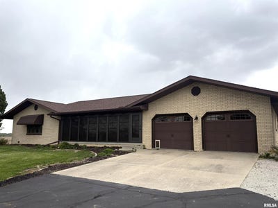/international/us/18067-dee-mac-road-mackinaw-il-110108032437/