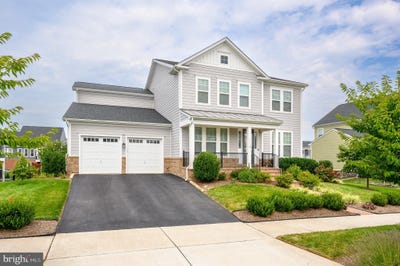 /international/us/1118-akan-street-se-leesburg-va-110108581965/