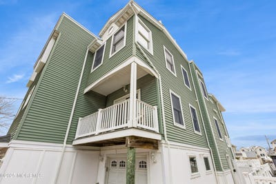 /international/us/15-w-16th-street-long-beach-twp-nj-110098776825/