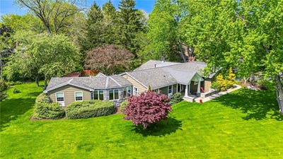 /international/us/1200-gatestone-circle-webster-ny-110108145105/