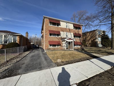 /international/us/2836-minnesota-avenue-blue-island-il-110109154100/