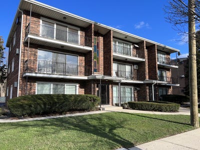 /international/us/hickory-hills-il-110108451224/