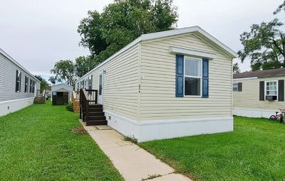 /international/us/604-virginia-avenue-lynwood-il-110120422192/