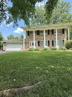 /international/us/319-elks-country-club-road-richmond-in-110100617595/