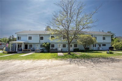 /international/us/15-evergreen-pine-tree-drive-ellicottville-ny-110108451467/