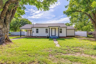 /international/us/411-elm-street-paradise-tx-110100869556/