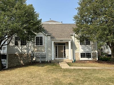 /international/us/1860-middlebury-drive-aurora-il-110108423155/