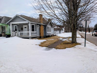 /international/us/402-cherry-street-iron-river-mi-110106706347/