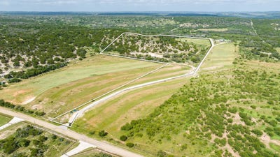 /international/us/0000-doss-spring-creek-road-fredericksburg-tx-110107286631/