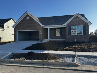 /international/us/401-skaggs-boulevard-nicholasville-ky-110107282964/
