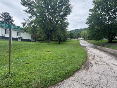 /international/us/328-south-highland-ave-moundsville-wv-110100584758/
