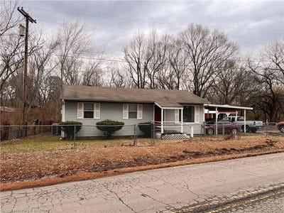 /international/us/3016-richmond-van-buren-ar-110097139844/