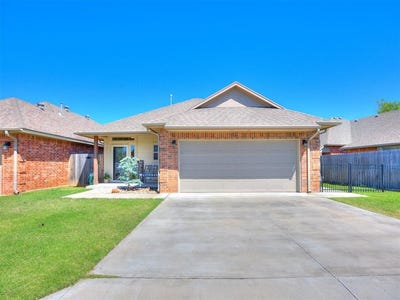 /international/us/1112-golden-leaf-drive-moore-ok-110108066005/