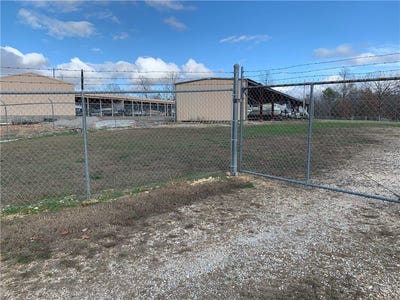 /international/us/4012-hand-cove-road-elizabeth-ar-110105959396/